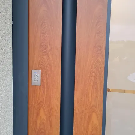 Alex Apartament *